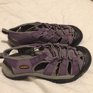 Keen Hiking Sandals Purple Size 6